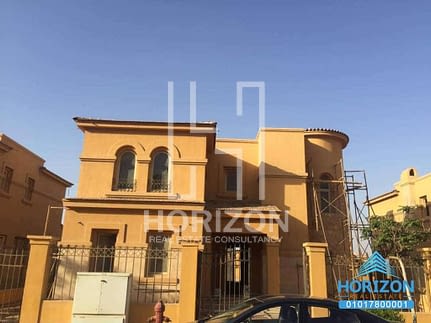 Amazing villa for sale in Gardenia Springs New Cairo