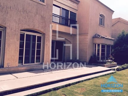 Villa for sale in Madinaty type U New Cairo