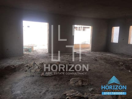 Villa for sale in Maxim compound New Cairo