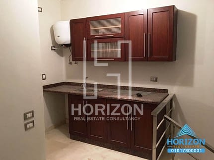 Pent house for rent in Village Gate Palm Hills