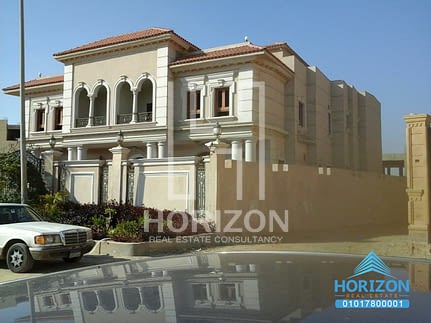 Corner apartment for sale in East Academy New Cairo