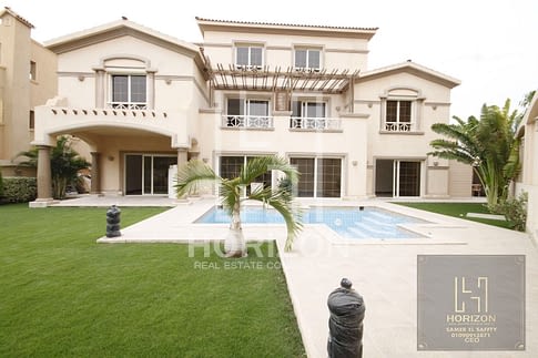 For Sale Villa in Compound Katameya Hills New Cairo