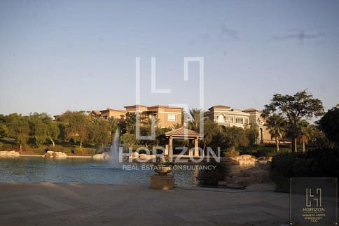 Luxury Resale Villa in Lake View Compound New Cairo