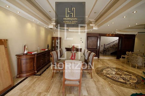 Luxury Villa in Grand Residence Compound New Cairo