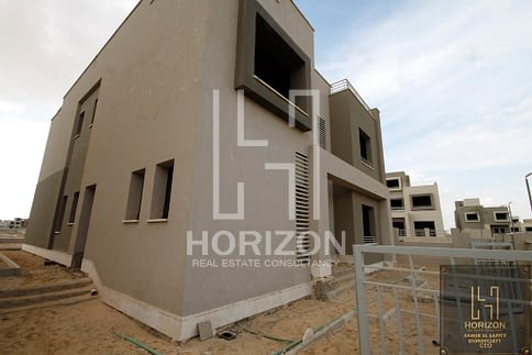 Resale Villa in Palm Hills Compound PK2 New Cairo