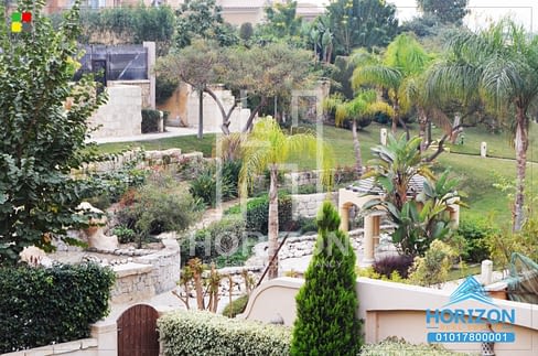 Villa with swimming pool in Katameya Hills New Cairo