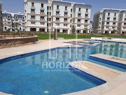 I Villa roof 325 m in Mountain View Hyde Park New Cairo