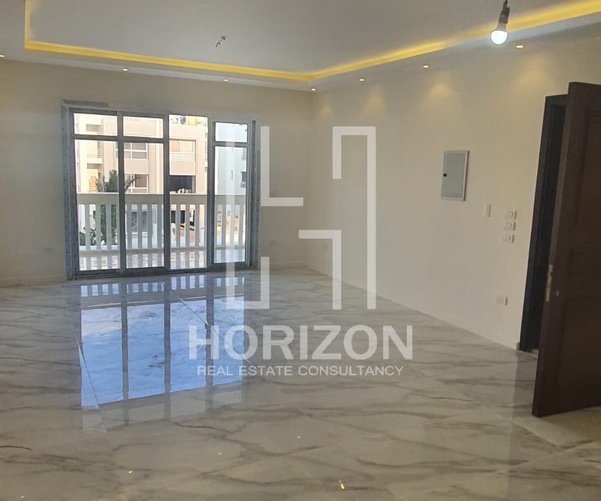 شقة فى كمبوند هايد بارك التجمع الخامس القاهرة الجديدة