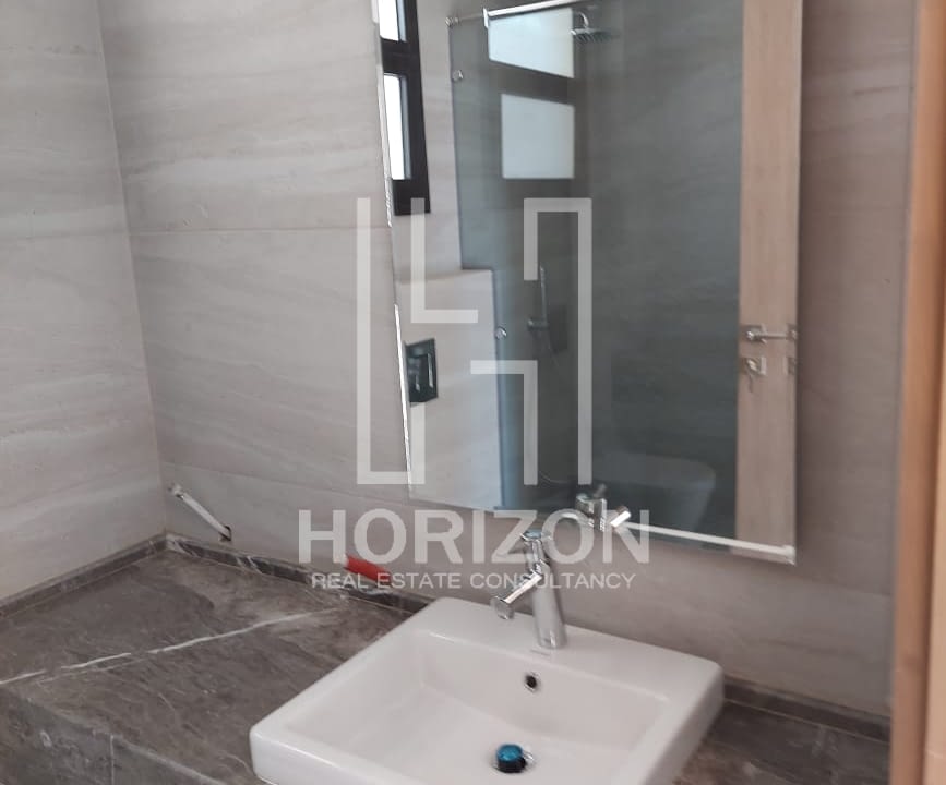 تربلكس للايجار في كمبوند ايستاون سوديك التجمع الخامس القاهره الجديده