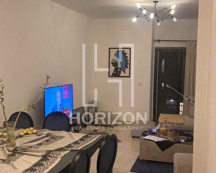 شقة للبيع فى فيفث سكوير المراسم التجمع الخامس القاهرة الجديدة