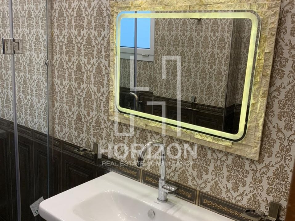 شقة للإيجار في كمبوند هايد بارك القاهرة الجديدة