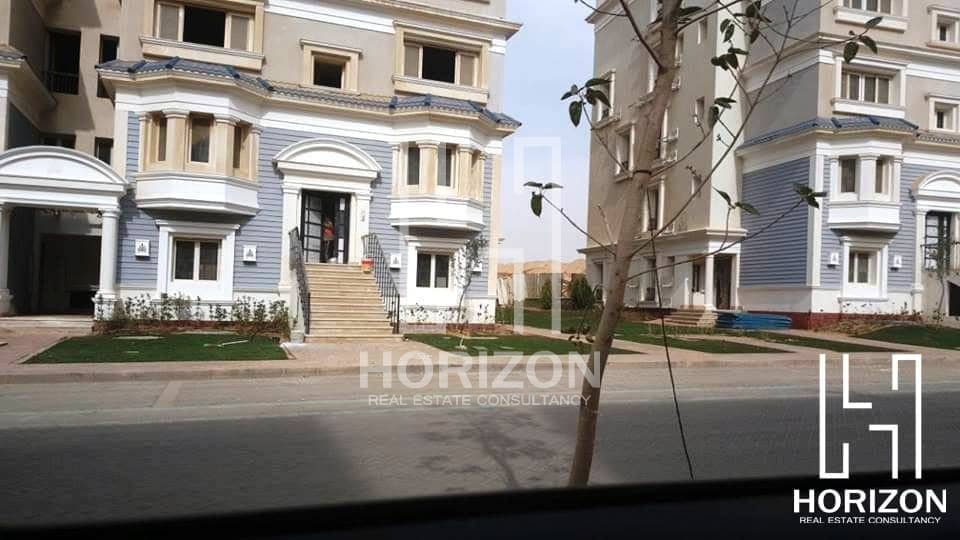 Apartment corner in Mountain View Hyde Park