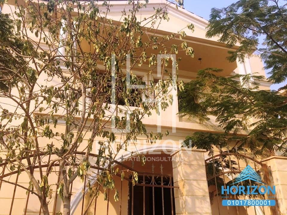Villa for sale in Maxim compound New Cairo