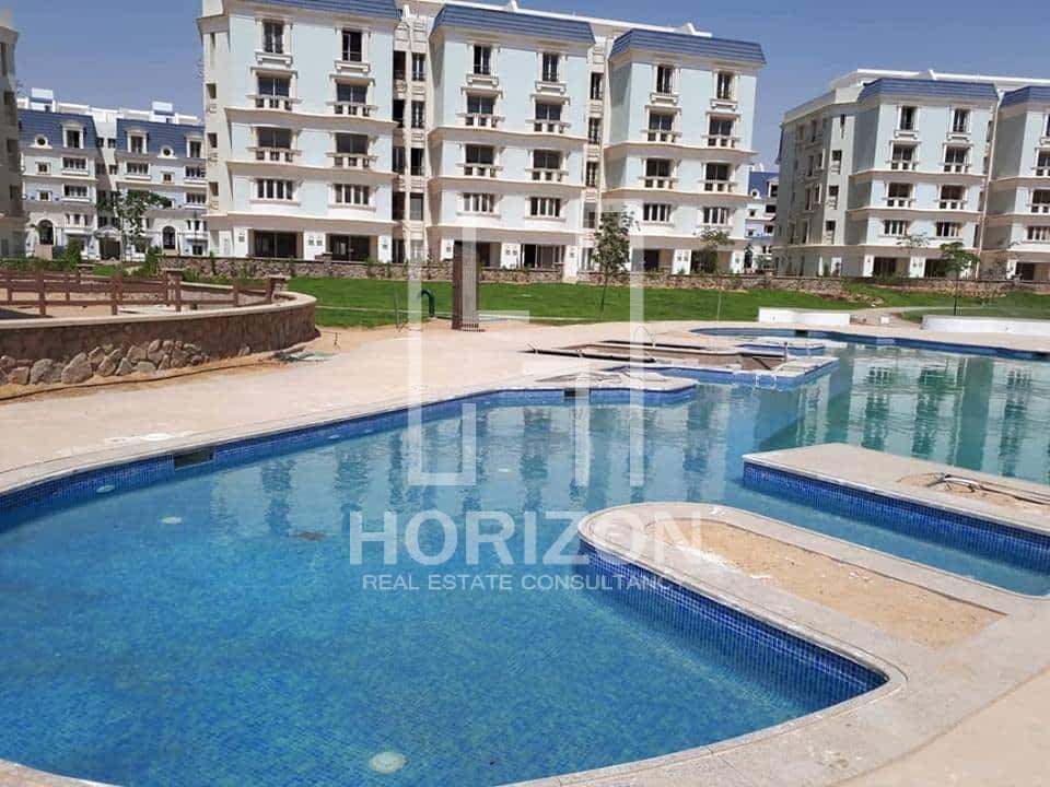 I Villa roof 325 m in Mountain View Hyde Park New Cairo