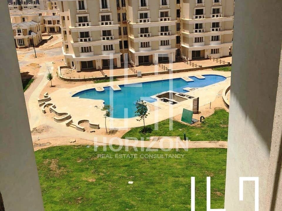 Pent house for sale in Mountain View Hyde Park New Cairo
