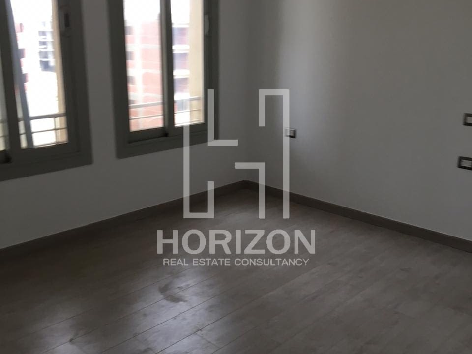 كمبوند فيلدج جيت بالم هيلز | هورايزن استيت