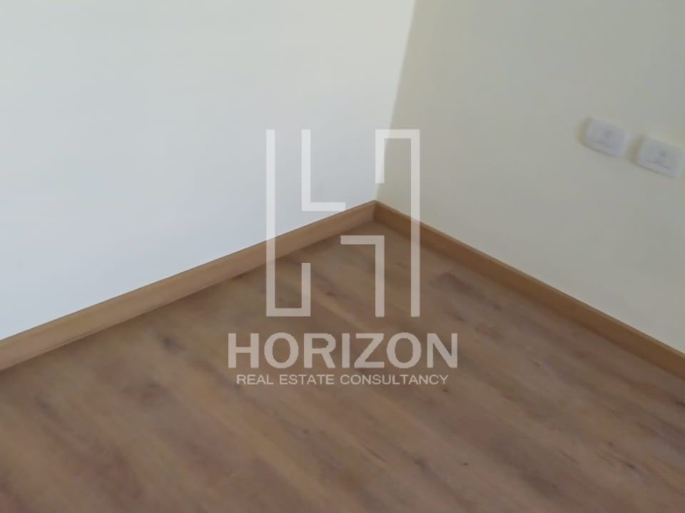 Hyde Park Fifth Settlement | Horizon Estate