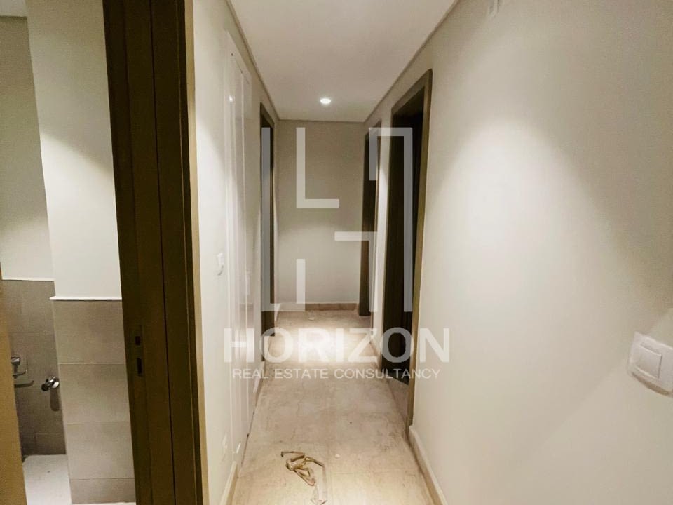 شقة للايجار في كمبوند ميفيدا القاهرة الجديدة