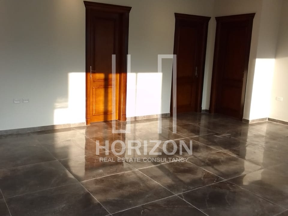 فيلدج جيت بالم هيلز