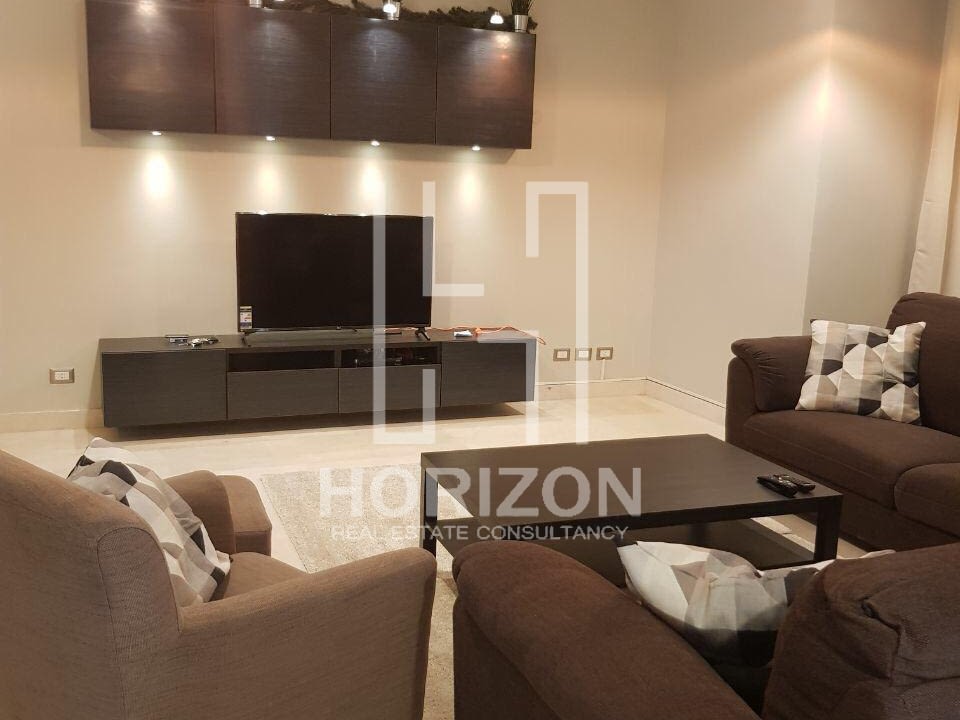 شقة بجاردن للايجار في كمبوند فيلدج جيت بالم هيلز القاهرة الجديدة