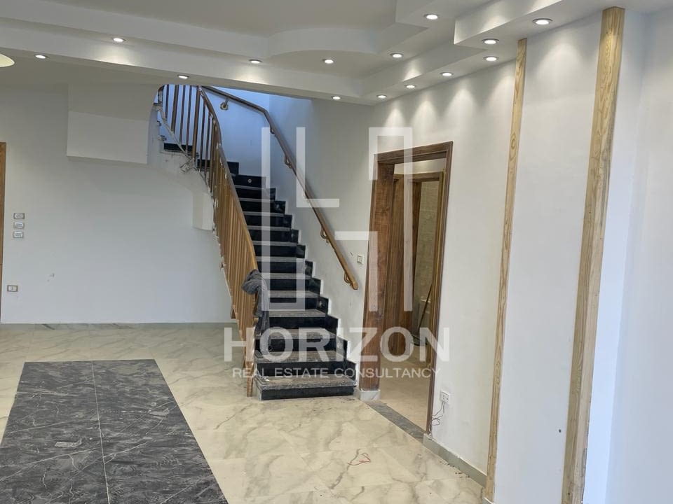 بنتهاوس ايجار في كمبوند ميدتاون القاهرة الجديدة