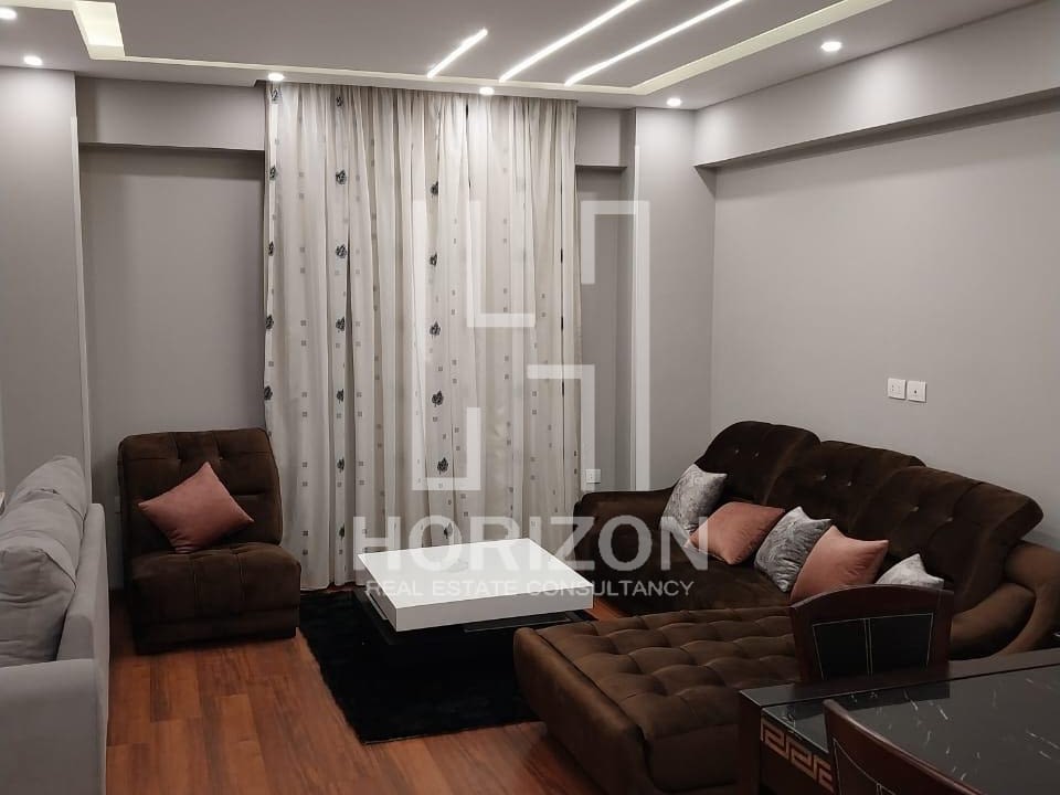 شقة في كمبوند ليله التجمع الخامس القاهرة الجديدة