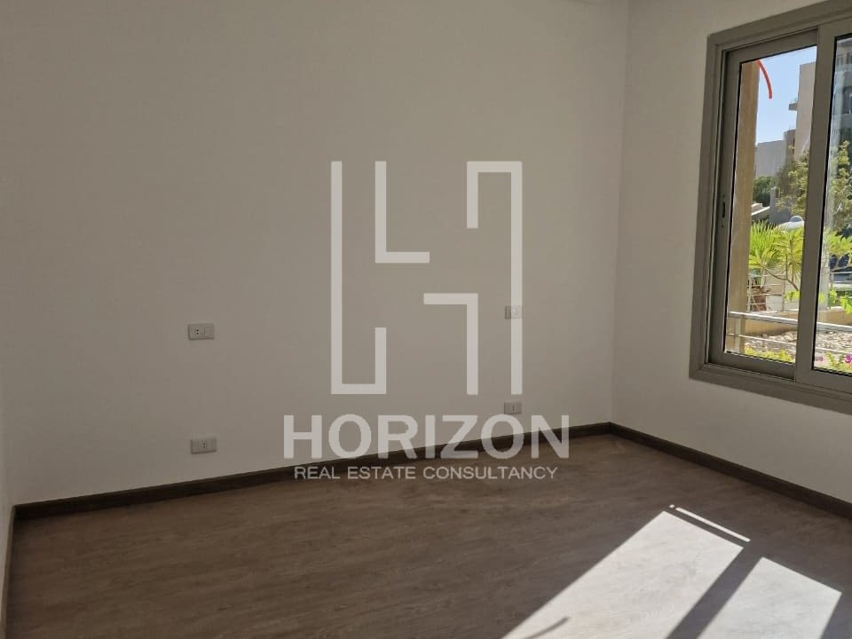 شقة في كمبوند فيلدج جيت القاهرة الجديدة