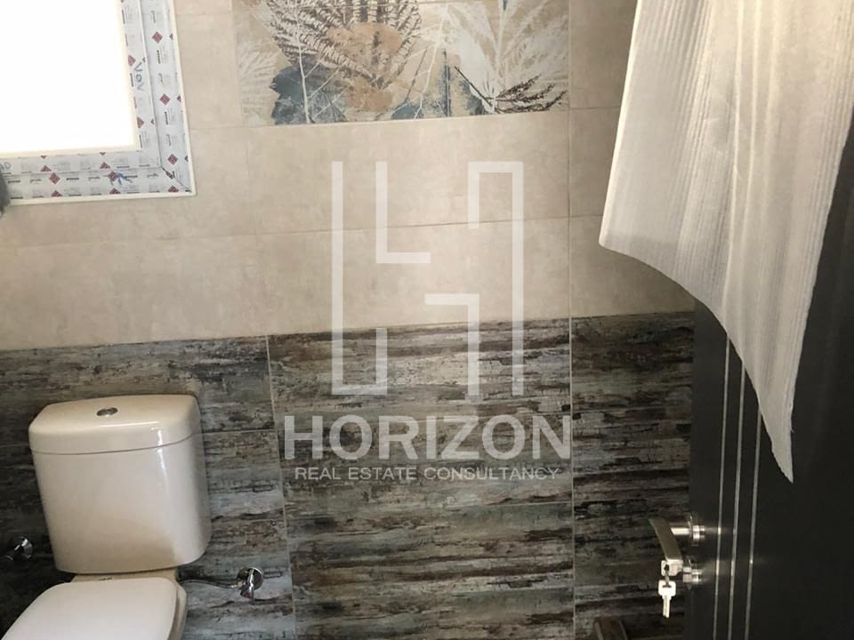 للإيجار شقة في كمبوند ذا سكوير التجمع الخامس القاهرة الجديدة جولدن سكوير