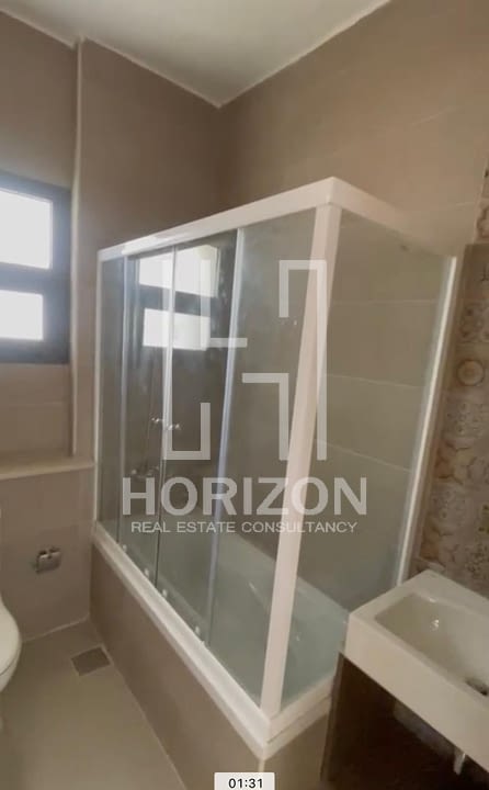 Penthouse for rent in Fifth Square AlMarasem New Cairo  (9)