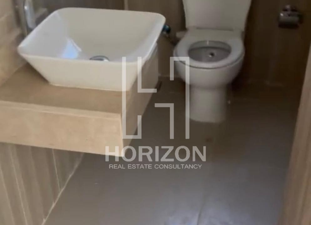 بنتهاوس رووف للإيجار فى كمبوند فيفث سكويرالمراسم القاهرة الجديدة